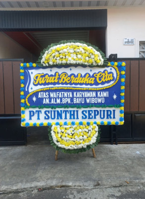Papan Bunga Duka di Wadangku